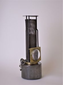 Bullseye Davy Flame-Safety Lamp