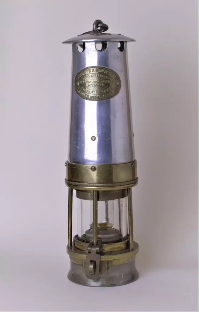 Davis Kirkby Type 2A Haydock Pattern Flame-Safety Lamp Davis Kirkby Type 2A Haydock Pattern Flame-Safety Lamp