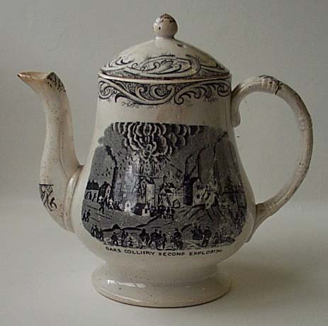Oaks Teapot