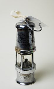 Baby Wolf Flame-Safety Lamp