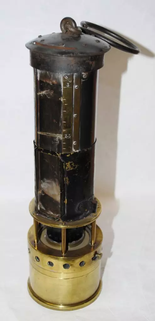 Chesneau Lamp Chesneau Lamp