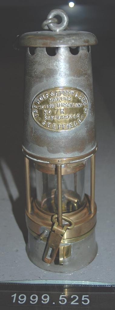 Wolf No.7R Flame-Safety Lamp