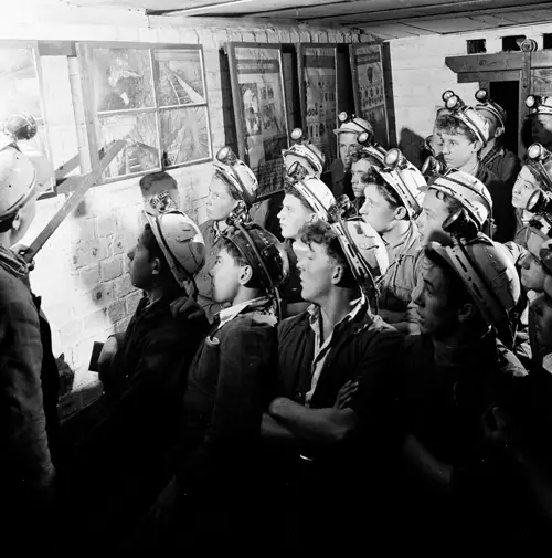 Image of Underground Classroom Image of Underground Classroom