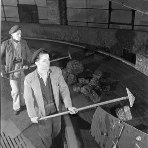 Image of Miners Sorting Coal