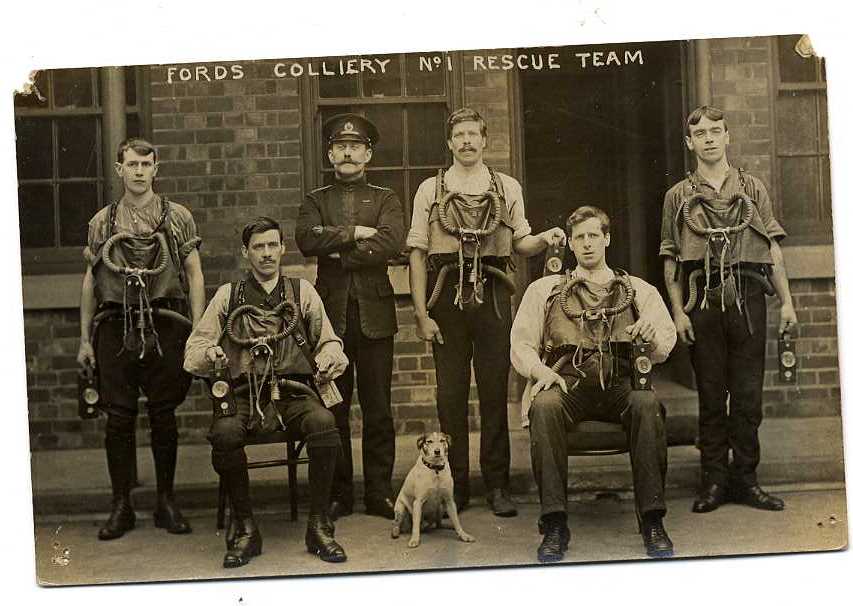 Fords Colliery No.1 Rescue Team Postcard