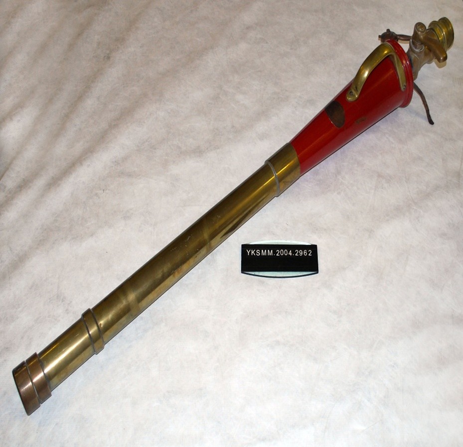 Volunteer Collection Spotlight: Pyrene Foam Making Branch Pipe and Knapsack Tank